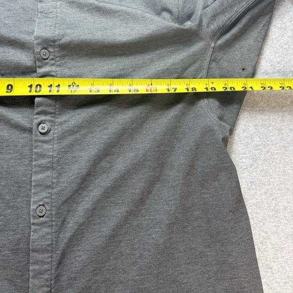 Lululemon Shirt‎ Men Medium Gray Black Dress Athleisure Preppy *flaw - Picture 5 of 7